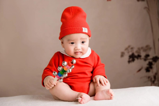 江山六个月宝宝总是摇头 江山六个月宝宝总是摇头